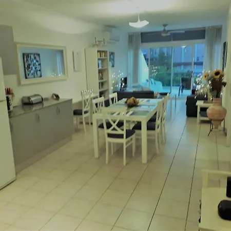 Joanna's Place At Bayview דירה