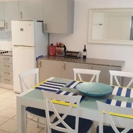 דירה Joanna's Place At Bayview *