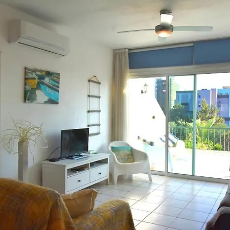 Joanna's Place At Bayview לימסול